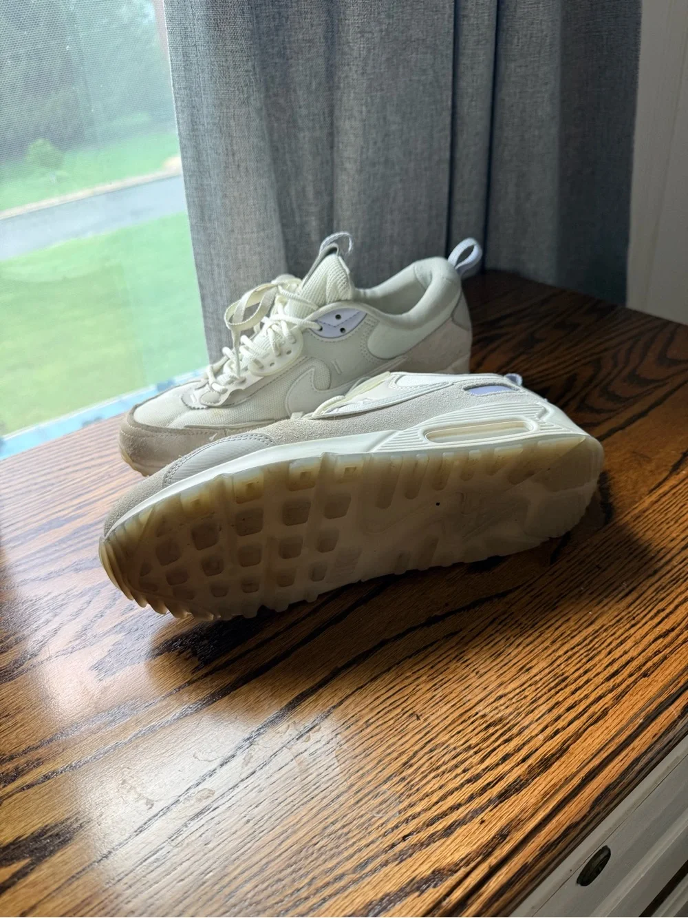 Nike Women’s Air Max Sneakers Size 9